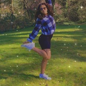 Meet your Posher, Gabriela